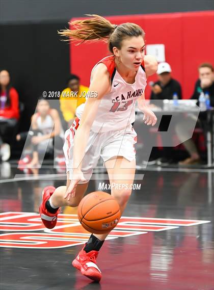 Thumbnail 3 in Mater Dei @ Redondo Union (Nike Tournament of Champions) photogallery.