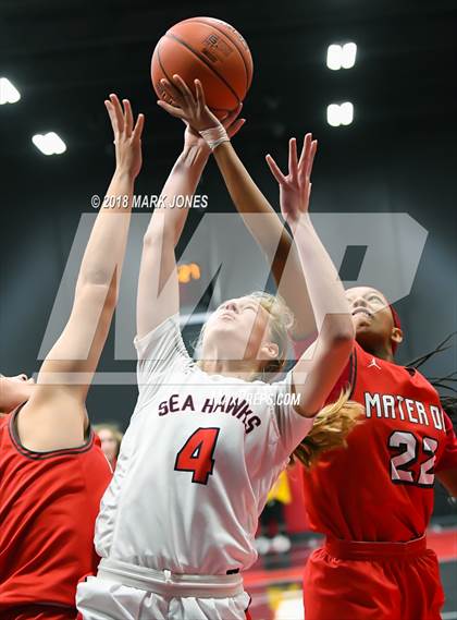 Thumbnail 2 in Mater Dei @ Redondo Union (Nike Tournament of Champions) photogallery.