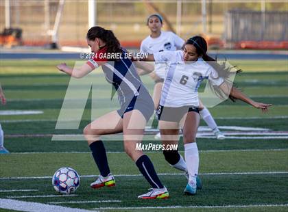 Thumbnail 3 in Veterans Memorial vs. Vela (UIL Soccer 5A Region 3 & 4 Bi-District) photogallery.