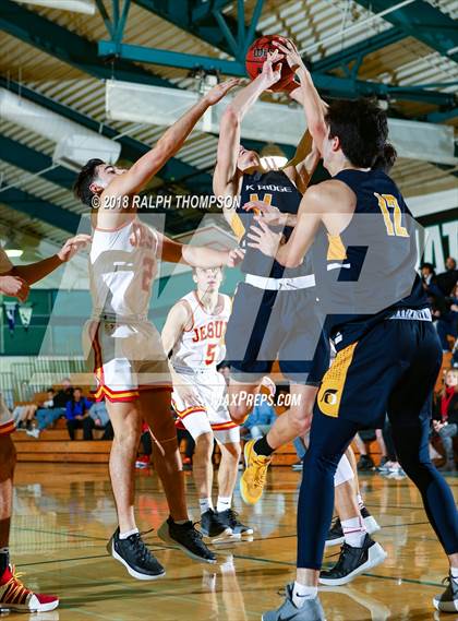 Thumbnail 2 in Jesuit vs. Oak Ridge (Adidas Challenge) photogallery.