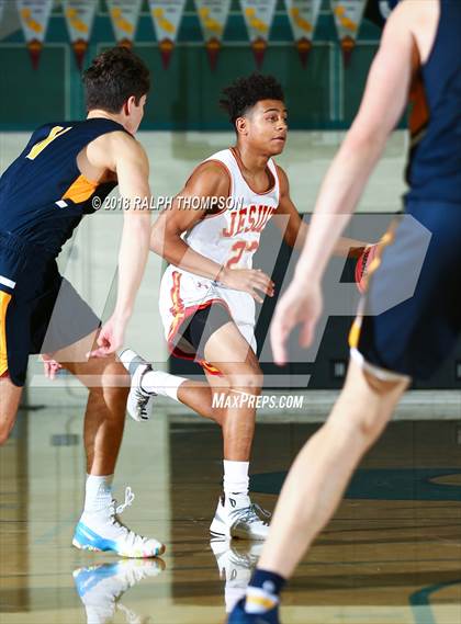 Thumbnail 1 in Jesuit vs. Oak Ridge (Adidas Challenge) photogallery.
