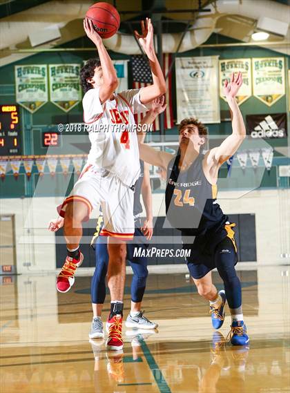 Thumbnail 3 in Jesuit vs. Oak Ridge (Adidas Challenge) photogallery.