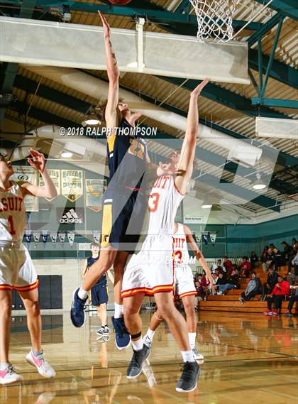 Thumbnail 3 in Jesuit vs. Oak Ridge (Adidas Challenge) photogallery.