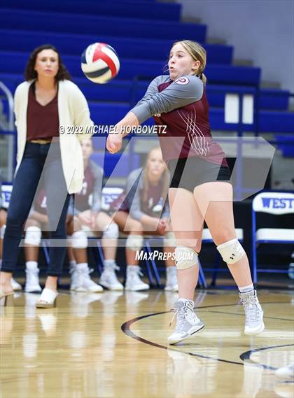 Thumbnail 3 in Plano @ Plano West photogallery.