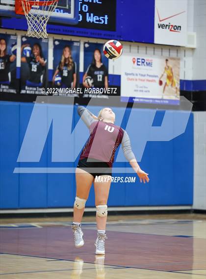 Thumbnail 1 in Plano @ Plano West photogallery.