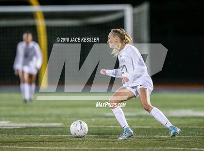 Thumbnail 3 in Santa Margarita vs. JSerra Catholic (CIF SS D1 Final) photogallery.
