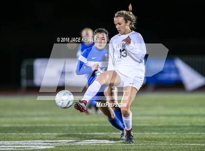 Thumbnail 2 in Santa Margarita vs. JSerra Catholic (CIF SS D1 Final) photogallery.