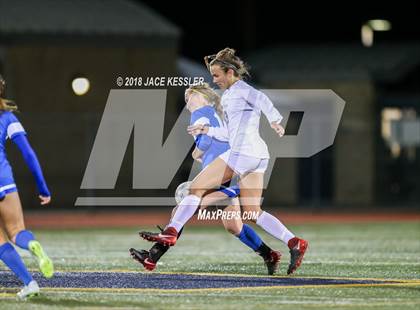 Thumbnail 2 in Santa Margarita vs. JSerra Catholic (CIF SS D1 Final) photogallery.