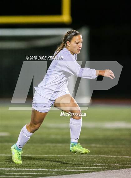 Thumbnail 1 in Santa Margarita vs. JSerra Catholic (CIF SS D1 Final) photogallery.