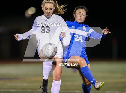 Thumbnail 3 in Santa Margarita vs. JSerra Catholic (CIF SS D1 Final) photogallery.