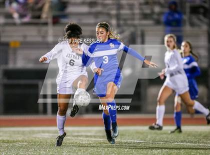 Thumbnail 3 in Santa Margarita vs. JSerra Catholic (CIF SS D1 Final) photogallery.