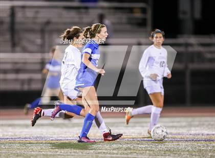 Thumbnail 1 in Santa Margarita vs. JSerra Catholic (CIF SS D1 Final) photogallery.