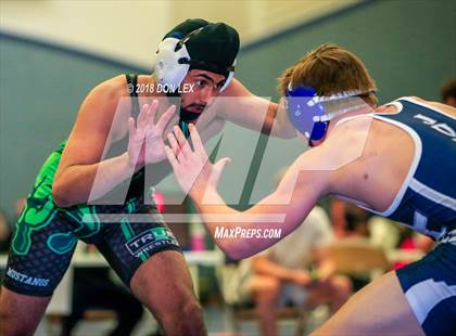 Thumbnail 1 in Vista Eagle Invitational Tournament photogallery.