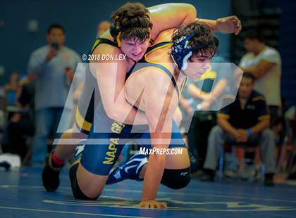 Thumbnail 2 in Vista Eagle Invitational Tournament photogallery.