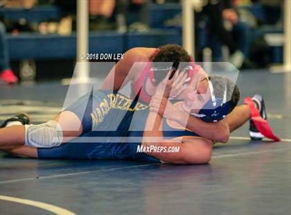 Thumbnail 2 in Vista Eagle Invitational Tournament photogallery.