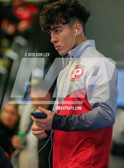 Thumbnail 1 in Vista Eagle Invitational Tournament photogallery.