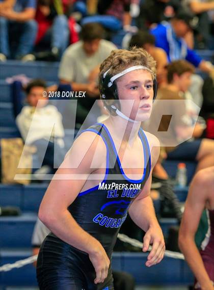 Thumbnail 2 in Vista Eagle Invitational Tournament photogallery.