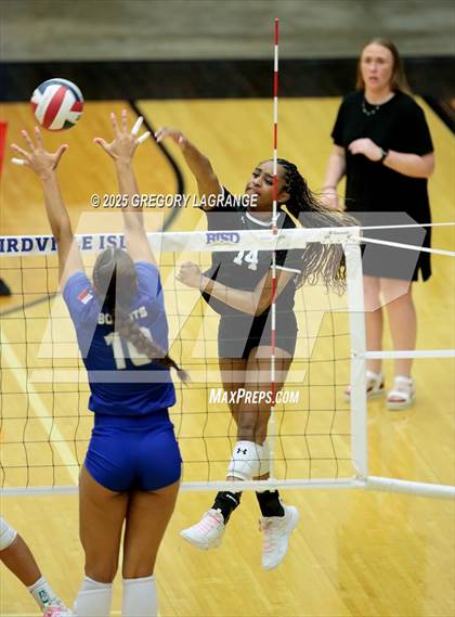 Thumbnail 2 in Lake Ridge vs Byron Nelson (UIL 6A Volleyball Bi-district playoff Div 1) photogallery.