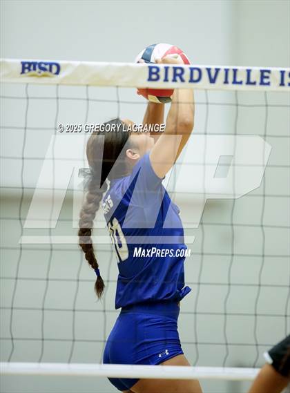 Thumbnail 1 in Lake Ridge vs Byron Nelson (UIL 6A Volleyball Bi-district playoff Div 1) photogallery.