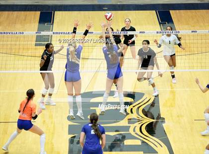 Thumbnail 2 in Lake Ridge vs Byron Nelson (UIL 6A D1 Volleyball Bi-district) photogallery.