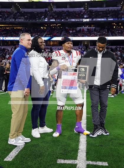 Thumbnail 3 in Duncanville @ North Shore (UIL 6A D1 Football Final Medal Ceremony) photogallery.