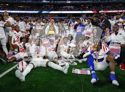 Thumbnail 1 in Duncanville @ North Shore (UIL 6A D1 Football Final Medal Ceremony) photogallery.