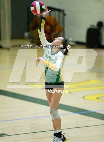 Thumbnail 3 in Royal @ Moorpark photogallery.