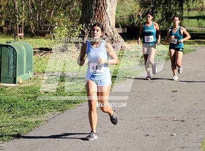 Thumbnail 3 in Bay Valley Athletic League Girls Cross Country Championship photogallery.