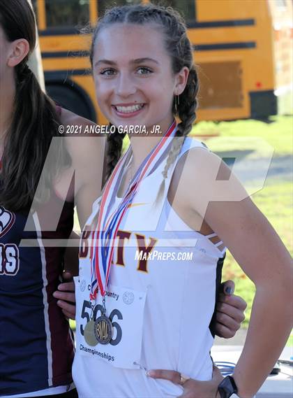 Thumbnail 1 in Bay Valley Athletic League Girls Cross Country Championship photogallery.