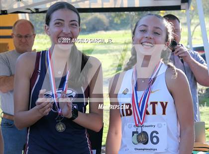 Thumbnail 2 in Bay Valley Athletic League Girls Cross Country Championship photogallery.