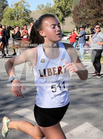 Thumbnail 3 in Bay Valley Athletic League Girls Cross Country Championship photogallery.