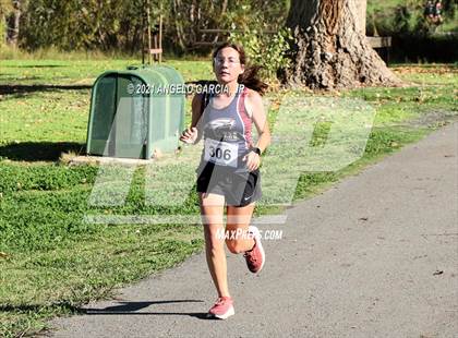 Thumbnail 1 in Bay Valley Athletic League Girls Cross Country Championship photogallery.
