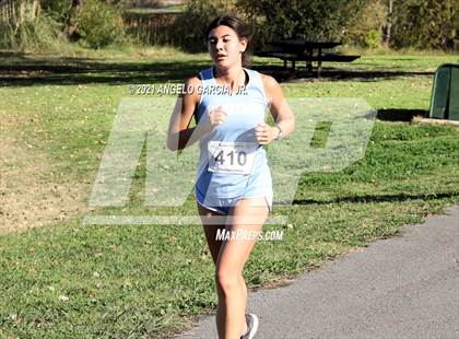 Thumbnail 1 in Bay Valley Athletic League Girls Cross Country Championship photogallery.