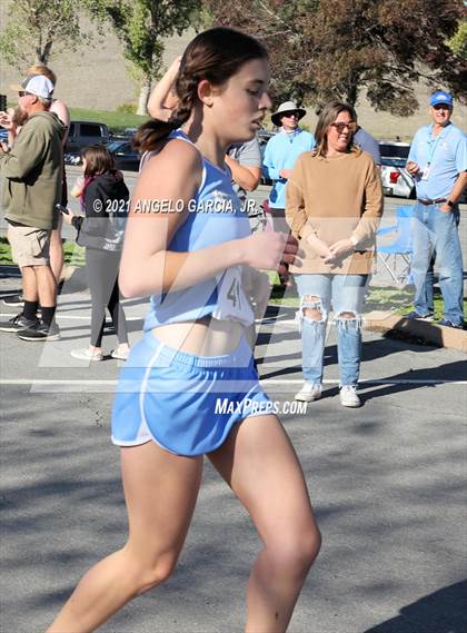 Thumbnail 1 in Bay Valley Athletic League Girls Cross Country Championship photogallery.