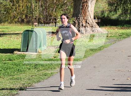 Thumbnail 1 in Bay Valley Athletic League Girls Cross Country Championship photogallery.
