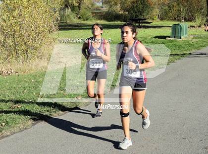 Thumbnail 1 in Bay Valley Athletic League Girls Cross Country Championship photogallery.