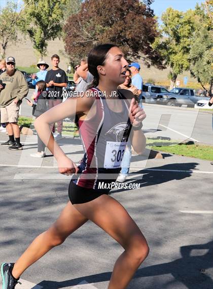Thumbnail 2 in Bay Valley Athletic League Girls Cross Country Championship photogallery.