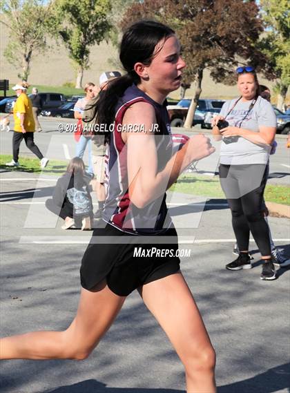 Thumbnail 1 in Bay Valley Athletic League Girls Cross Country Championship photogallery.