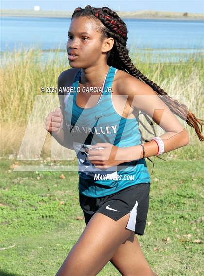 Thumbnail 3 in Bay Valley Athletic League Girls Cross Country Championship photogallery.