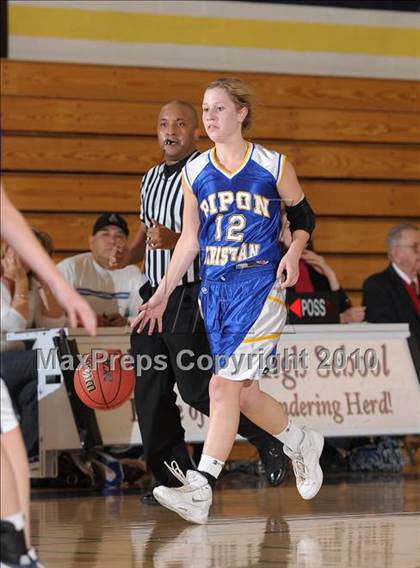 Thumbnail 2 in Ripon Christian vs. Wilton Christian (CIF SJS D5 Playoffs) photogallery.