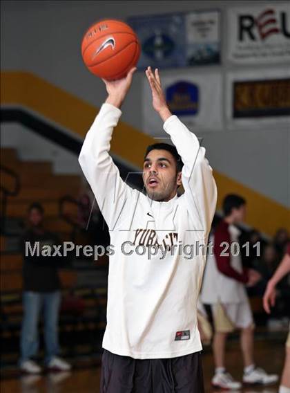 Thumbnail 1 in West Valley vs. Yuba City (Hornet Classic Tournament) photogallery.
