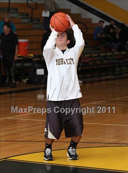 Thumbnail 2 in West Valley vs. Yuba City (Hornet Classic Tournament) photogallery.