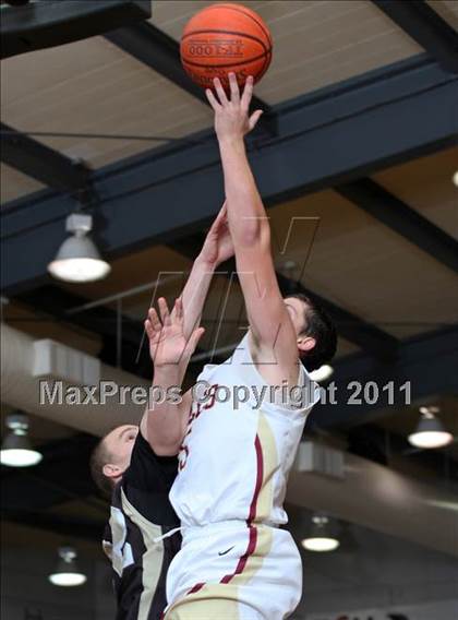 Thumbnail 3 in West Valley vs. Yuba City (Hornet Classic Tournament) photogallery.