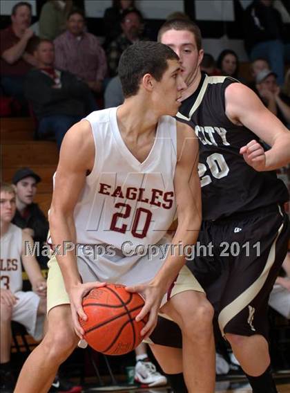 Thumbnail 2 in West Valley vs. Yuba City (Hornet Classic Tournament) photogallery.