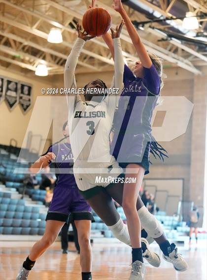 Thumbnail 3 in Ellison vs. Hallsville (Aggieland Invitational) photogallery.