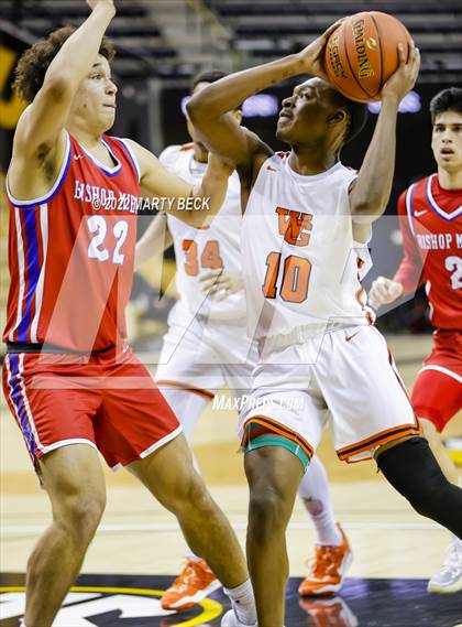 Thumbnail 3 in Webster Groves vs Bishop Siege (Norm Stewart Classic) photogallery.