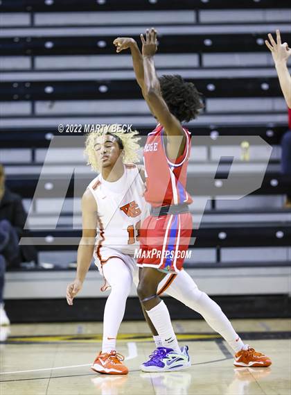 Thumbnail 2 in Webster Groves vs Bishop Siege (Norm Stewart Classic) photogallery.