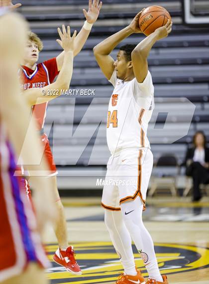 Thumbnail 1 in Webster Groves vs Bishop Siege (Norm Stewart Classic) photogallery.