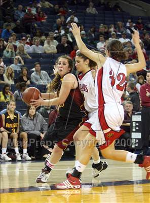 Thumbnail 1 in Northgate vs. Carondelet (CIF NCS D2 Final) photogallery.