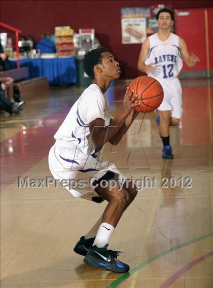 Thumbnail 3 in Vista del Lago vs. Capistrano Valley (MaxPreps Holiday Classic) photogallery.
